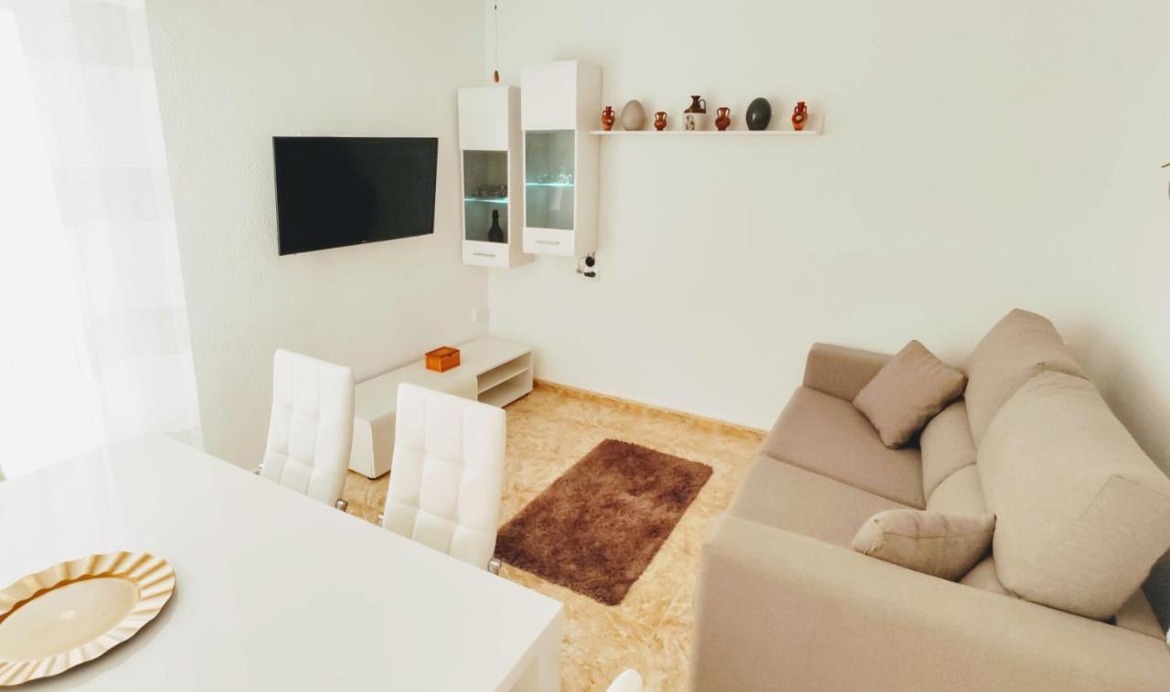 Ferienwohnung Beautiful Flat With Sea View And Sound Of The Surf Santa Pola Exterior foto