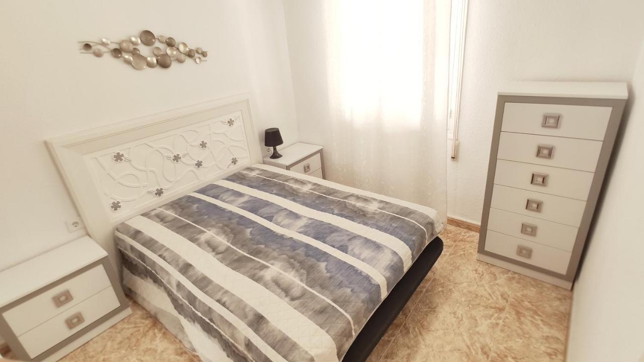 Ferienwohnung Beautiful Flat With Sea View And Sound Of The Surf Santa Pola Exterior foto